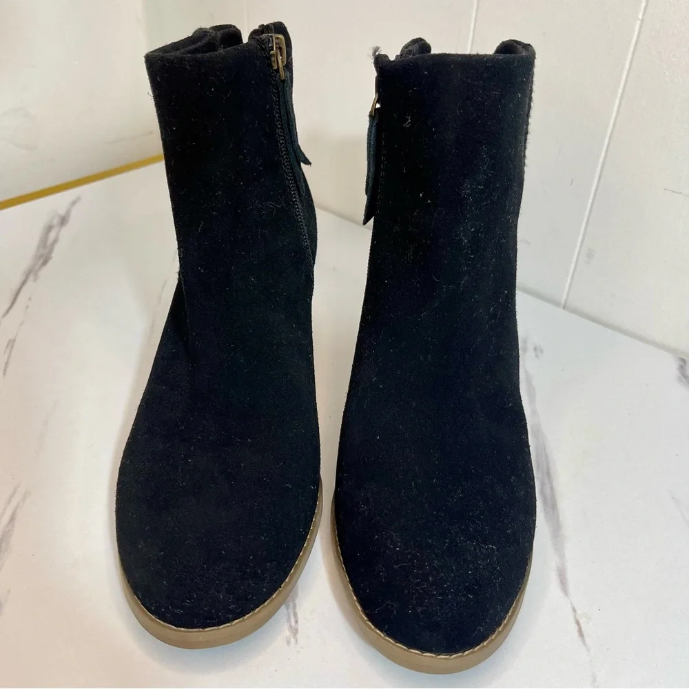 TOMS Joanna Black Leather Wedge Ankle Boots- Women's Size 7.5
